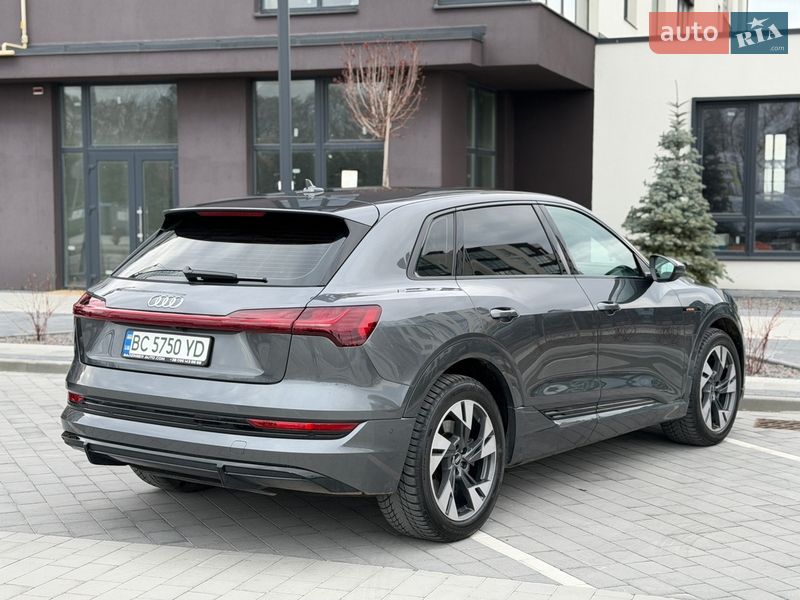 Внедорожник / Кроссовер Audi e-tron 2021 в Городке