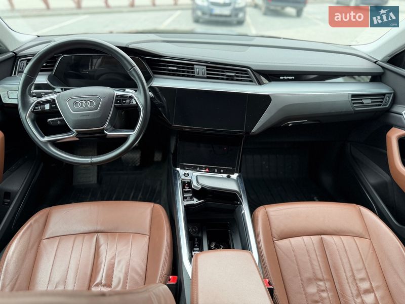 Внедорожник / Кроссовер Audi e-tron 2021 в Городке