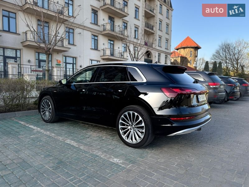 Внедорожник / Кроссовер Audi e-tron 2019 в Одессе