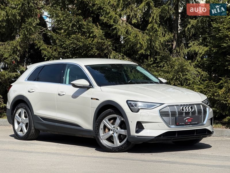 Внедорожник / Кроссовер Audi e-tron 2020 в Тернополе
