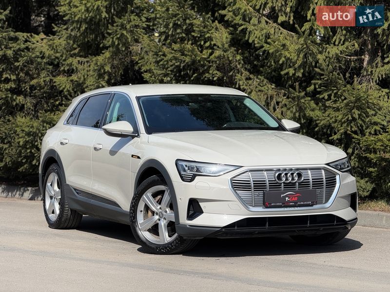 Внедорожник / Кроссовер Audi e-tron 2020 в Тернополе