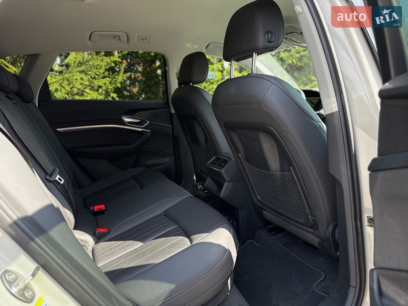 Внедорожник / Кроссовер Audi e-tron 2020 в Тернополе