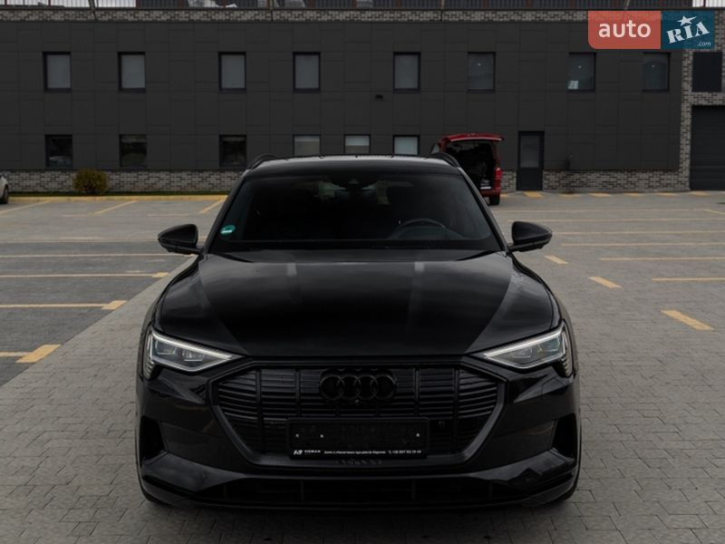 Позашляховик / Кросовер Audi e-tron 2021 в Львові