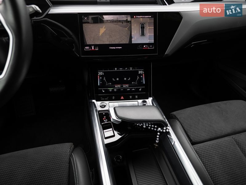 Позашляховик / Кросовер Audi e-tron 2021 в Львові