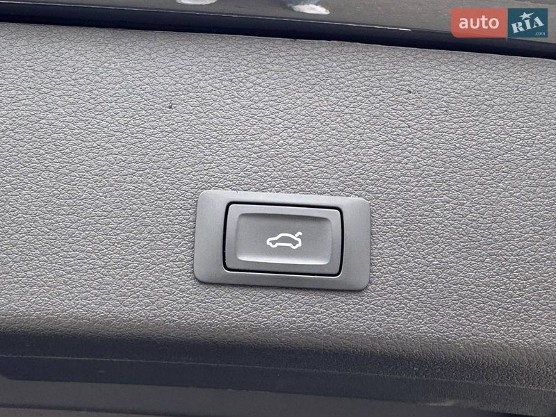 Внедорожник / Кроссовер Audi e-tron 2022 в Киеве