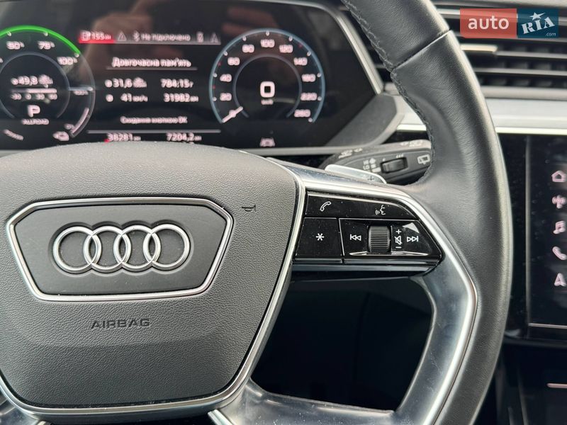 Внедорожник / Кроссовер Audi e-tron 2022 в Киеве