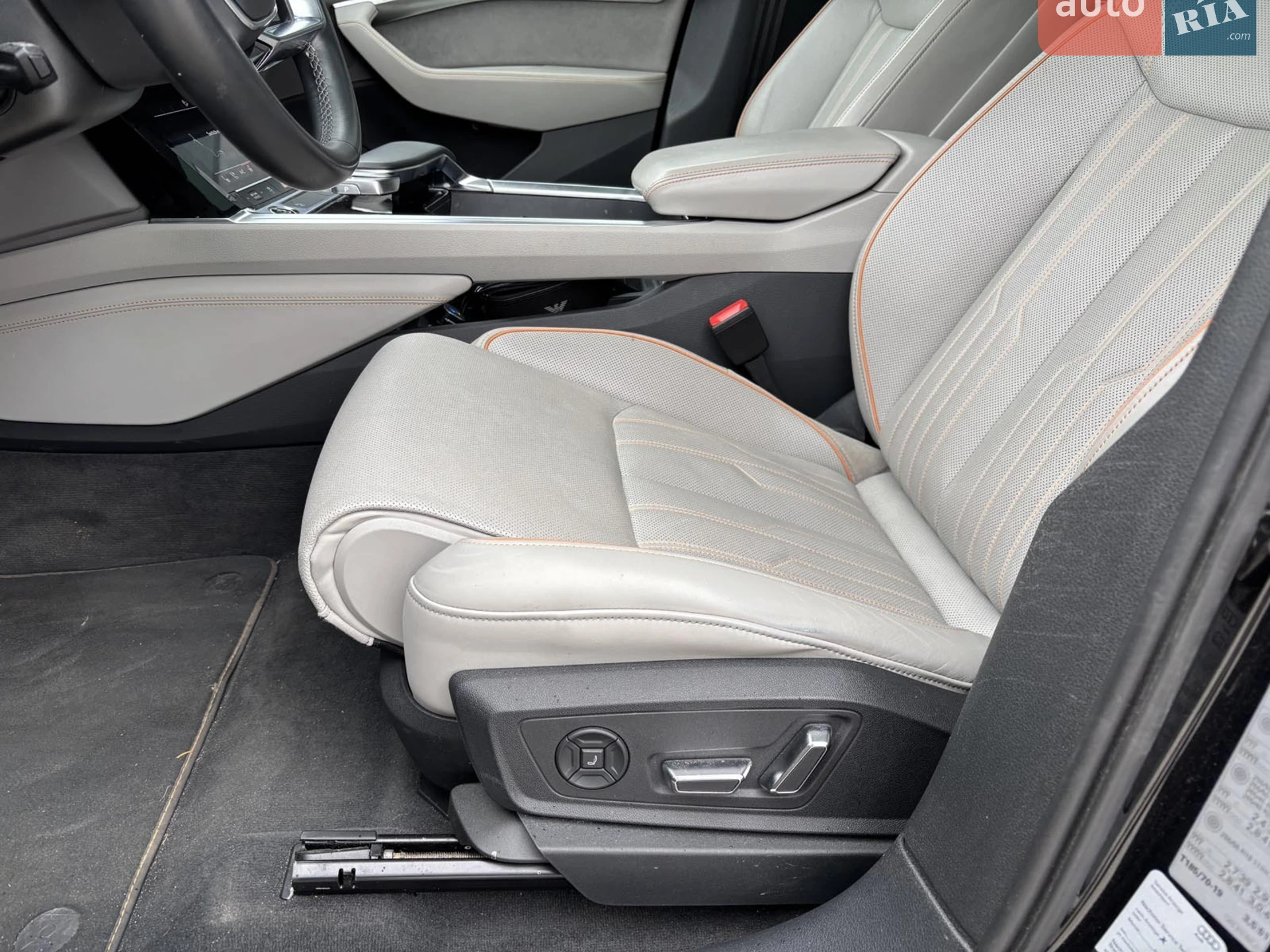 2021 Audi e-tron - мініатюра 34