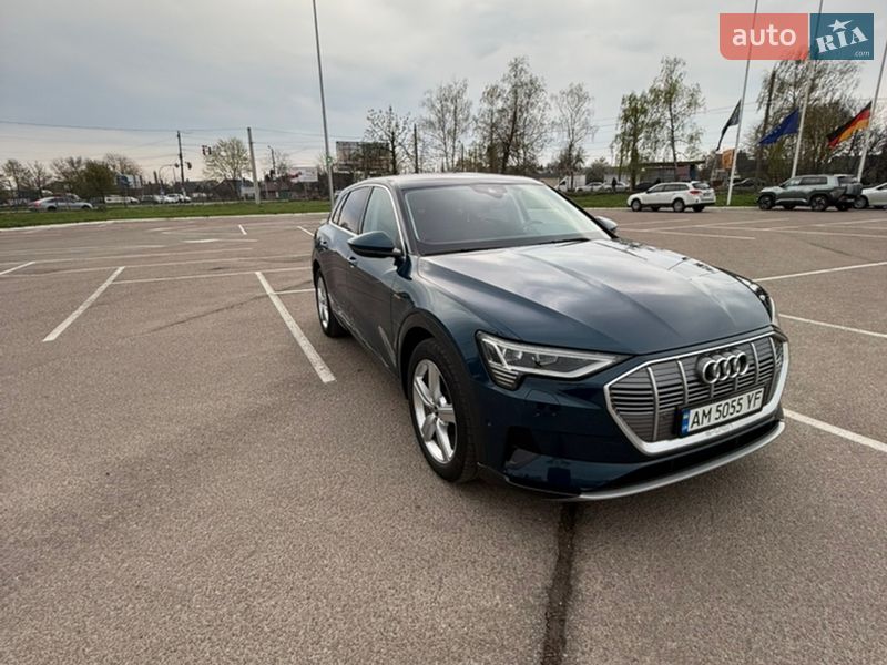 Внедорожник / Кроссовер Audi e-tron 2021 в Житомире