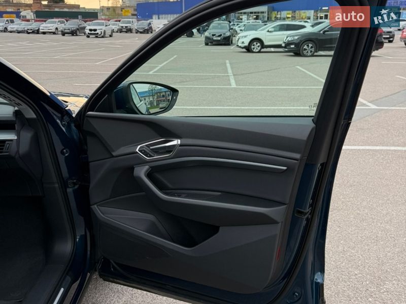 Внедорожник / Кроссовер Audi e-tron 2021 в Житомире