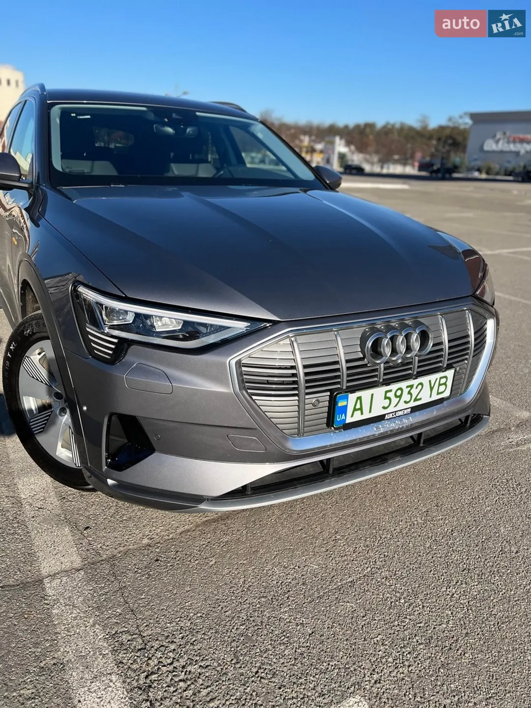 2020 Audi e-tron - мініатюра 2
