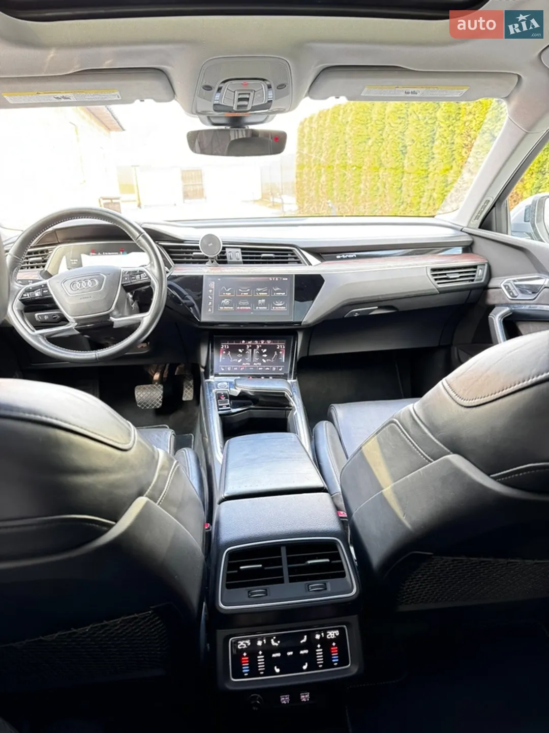 2019 Audi e-tron - мініатюра 24