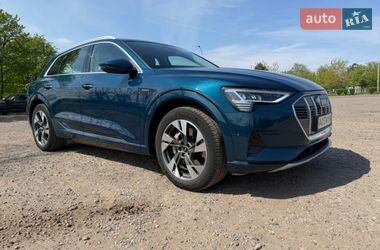 Позашляховик / Кросовер Audi e-tron 2020 в Ужгороді