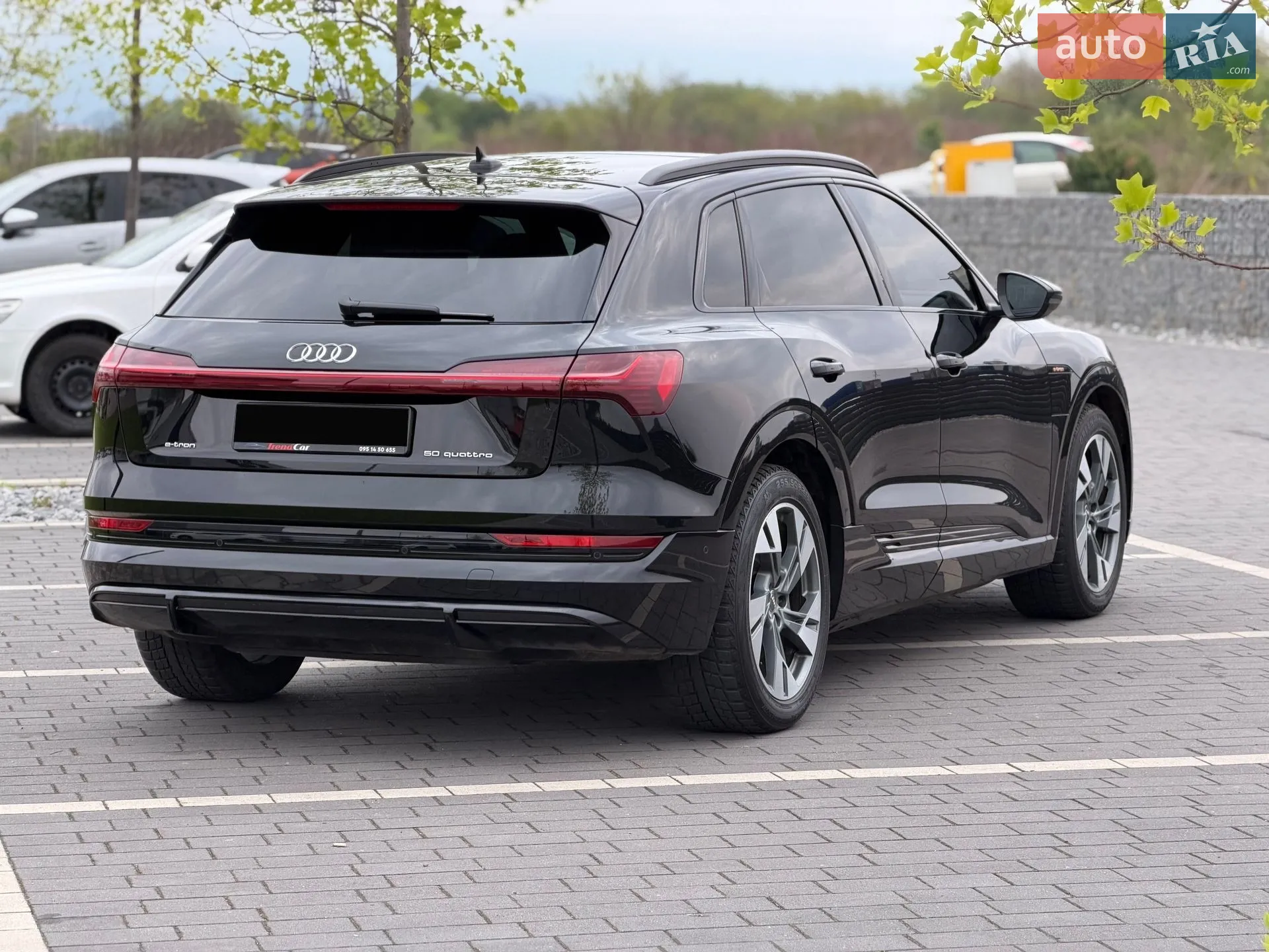 2019 Audi e-tron - мініатюра 11