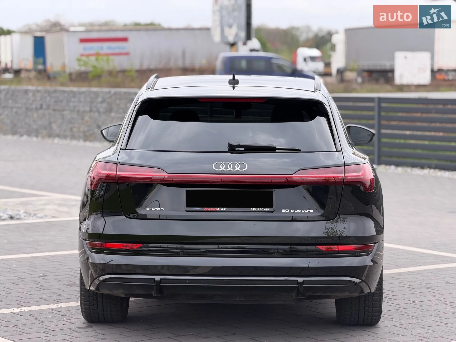 2019 Audi e-tron - мініатюра 13
