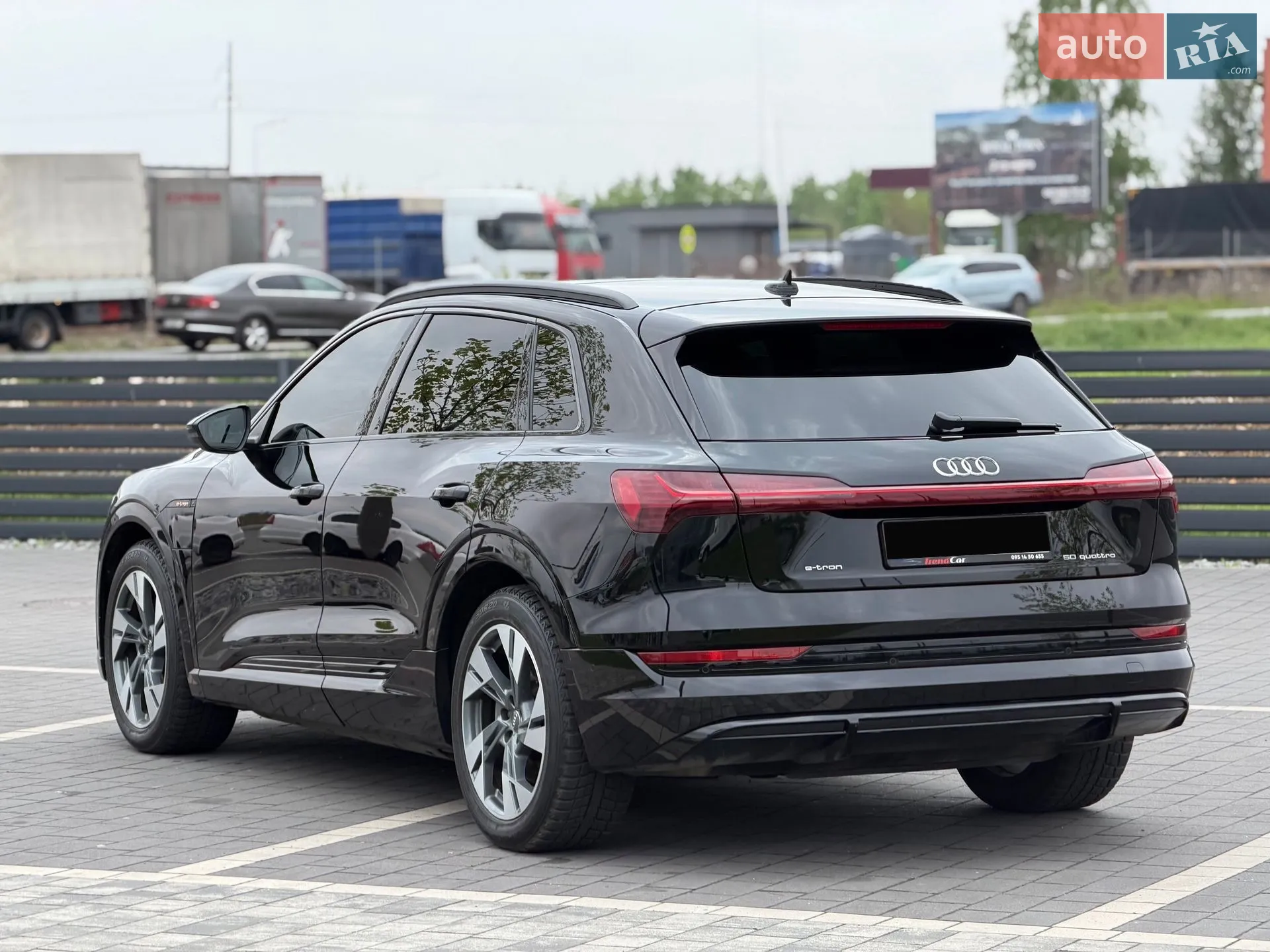 2019 Audi e-tron - мініатюра 14