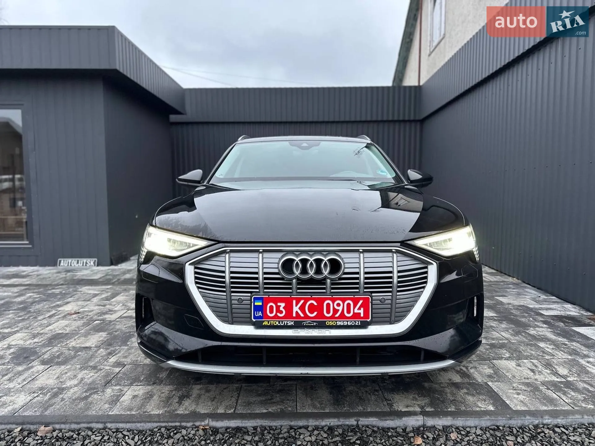 2020 Audi e-tron - мініатюра 25