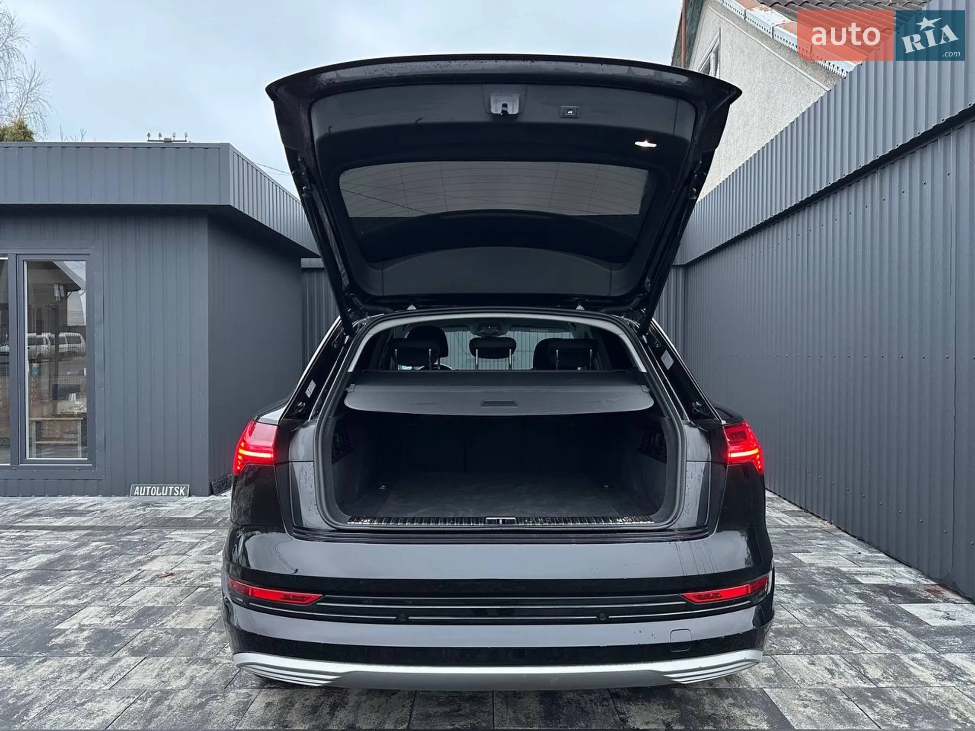 2020 Audi e-tron - мініатюра 22