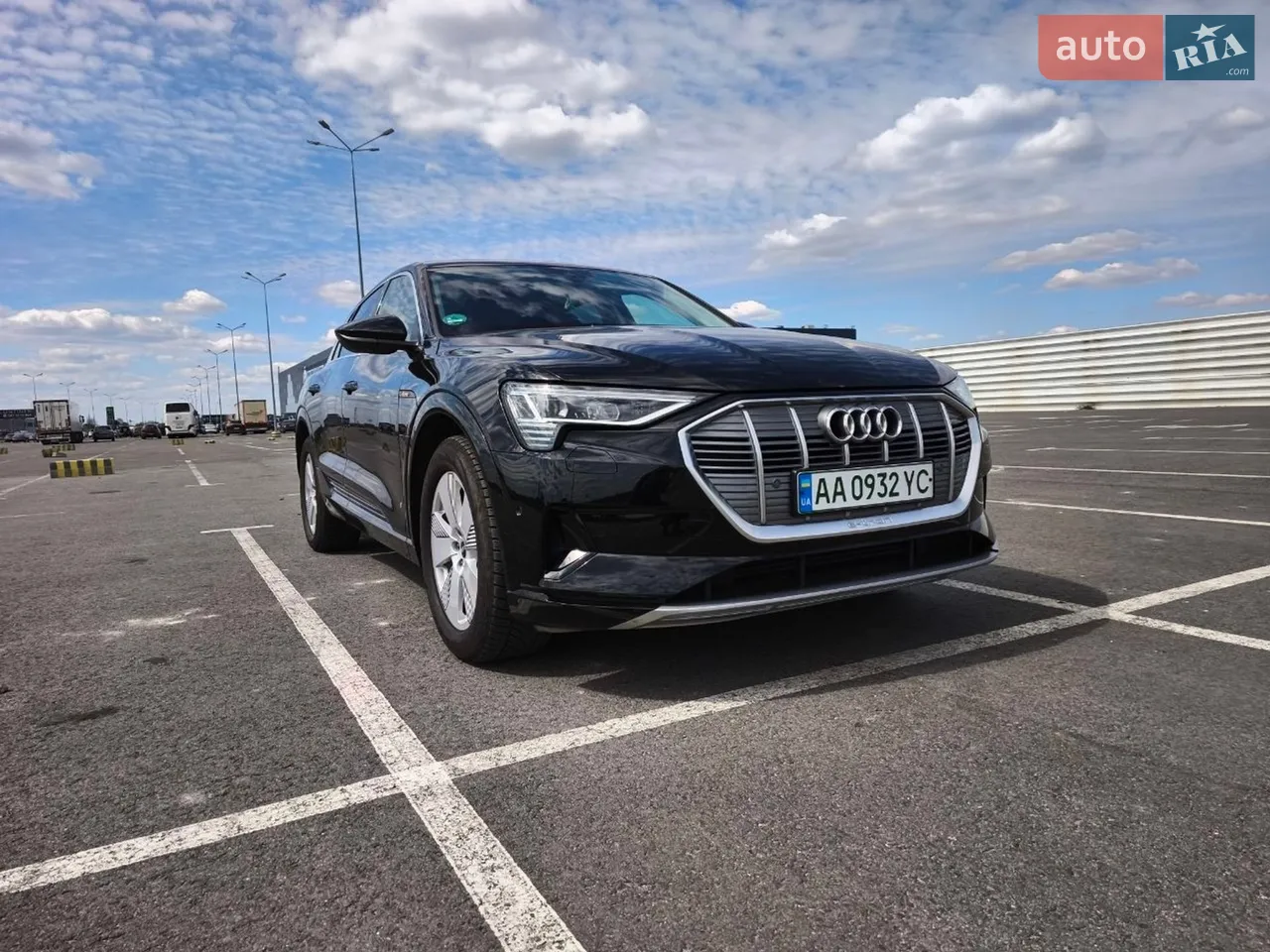 2020 Audi e-tron - мініатюра 12