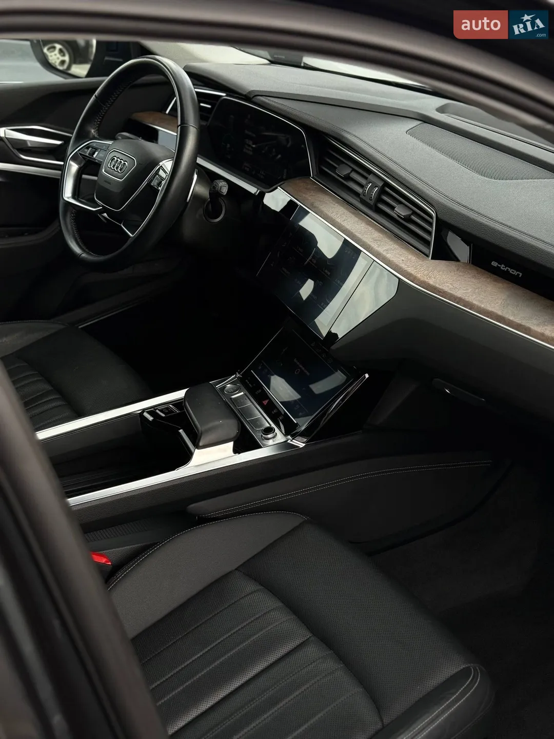2019 Audi e-tron - мініатюра 11