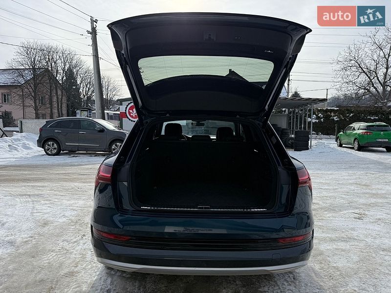 Внедорожник / Кроссовер Audi e-tron 2020 в Львове