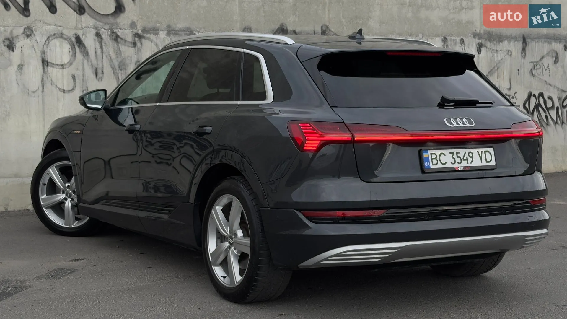 2020 Audi e-tron - мініатюра 18