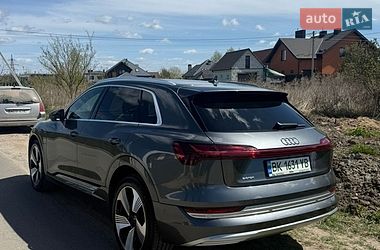 Внедорожник / Кроссовер Audi e-tron 2019 в Луцке