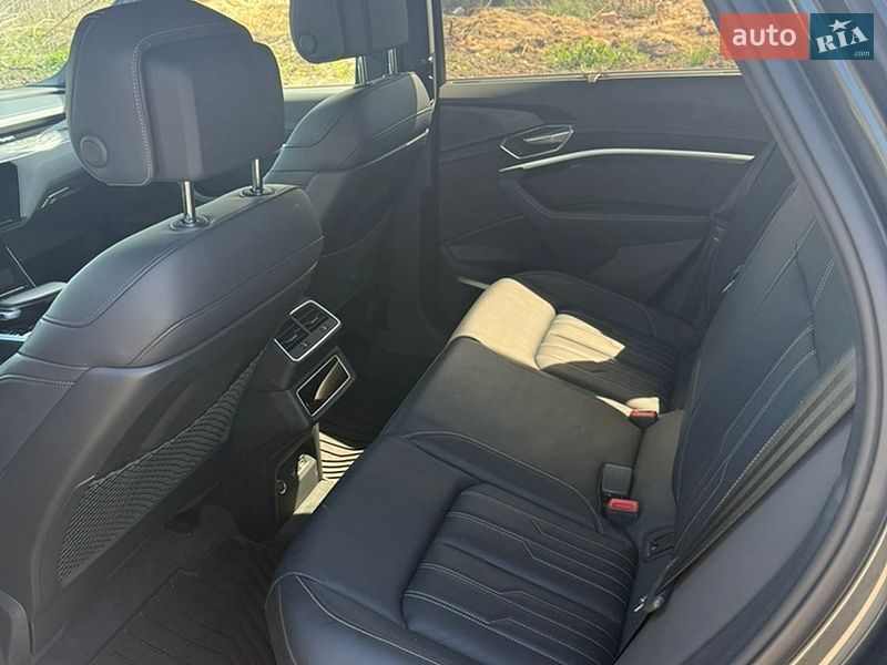 Внедорожник / Кроссовер Audi e-tron 2019 в Луцке