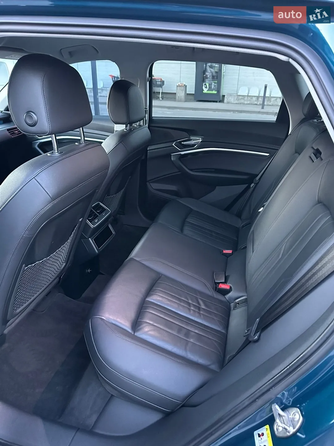 2021 Audi e-tron - мініатюра 6