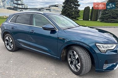 Внедорожник / Кроссовер Audi e-tron 2019 в Днепре
