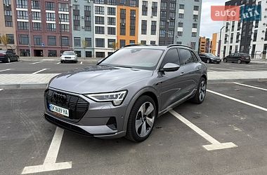 Внедорожник / Кроссовер Audi e-tron 2019 в Ровно