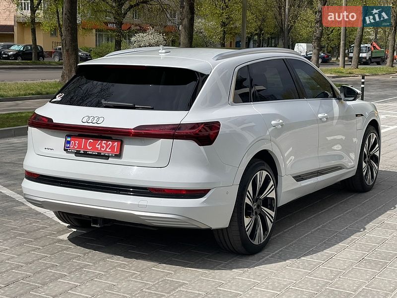 Внедорожник / Кроссовер Audi e-tron 2019 в Ровно