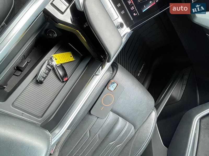 Внедорожник / Кроссовер Audi e-tron 2019 в Ровно