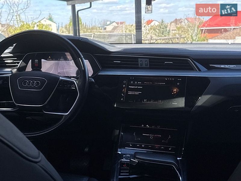 Внедорожник / Кроссовер Audi e-tron 2019 в Ровно