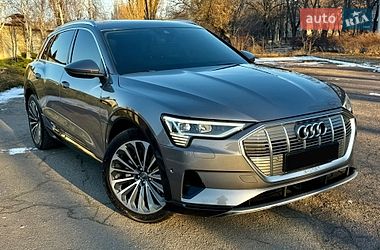 Внедорожник / Кроссовер Audi e-tron 2019 в Днепре