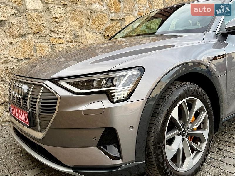 Внедорожник / Кроссовер Audi e-tron 2021 в Ровно