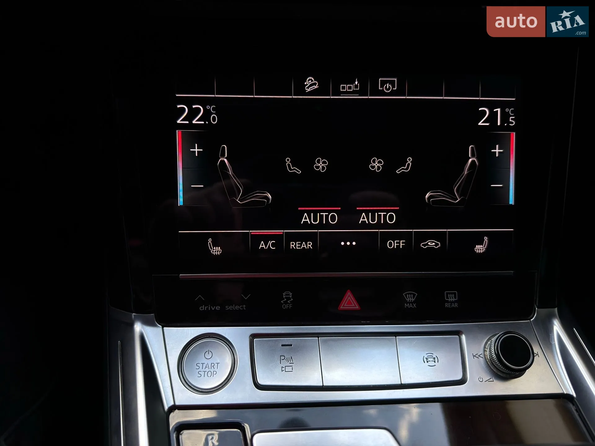 2019 Audi e-tron - мініатюра 36