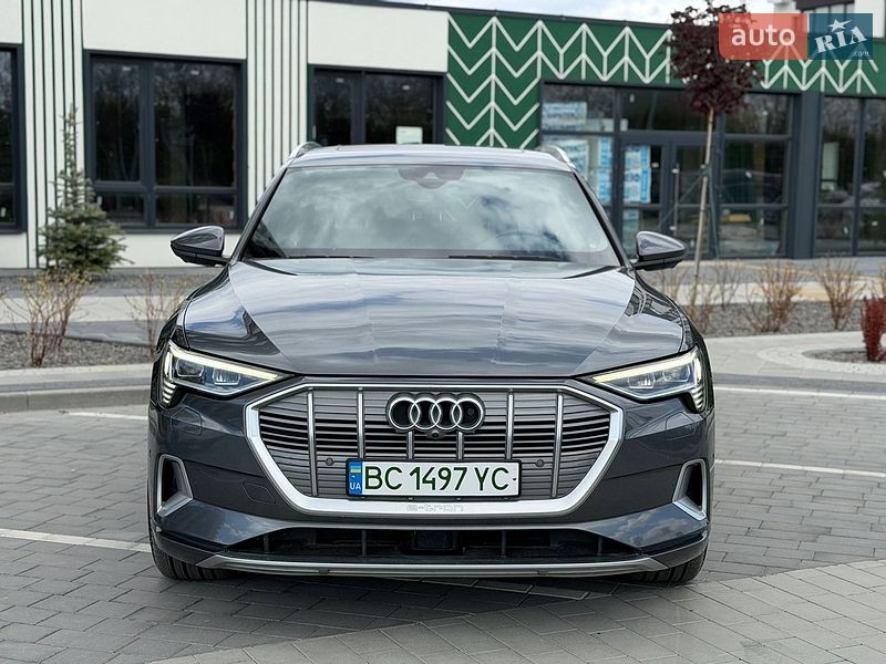 Внедорожник / Кроссовер Audi e-tron 2019 в Городке