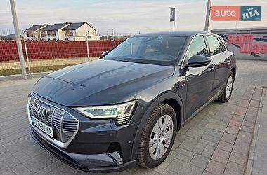 Внедорожник / Кроссовер Audi e-tron 2021 в Хусте