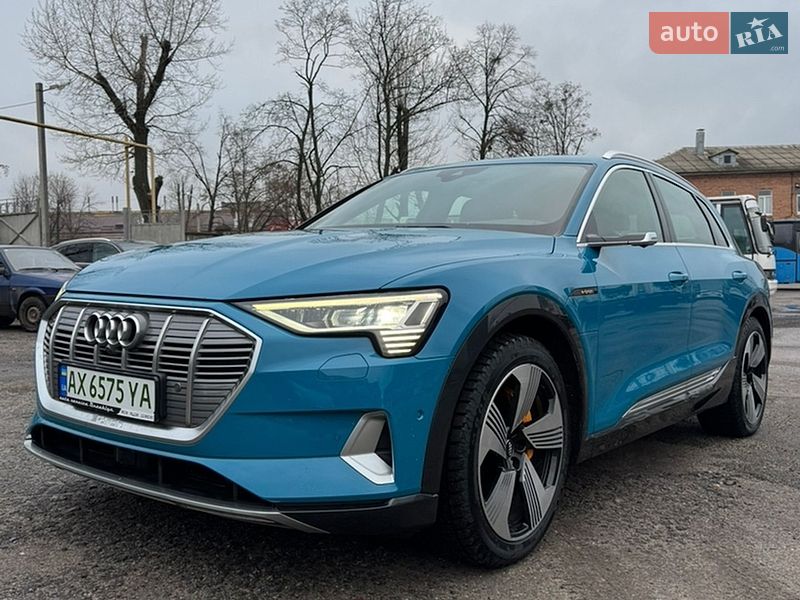 Внедорожник / Кроссовер Audi e-tron 2019 в Харькове