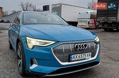 Внедорожник / Кроссовер Audi e-tron 2019 в Харькове