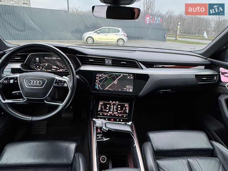Внедорожник / Кроссовер Audi e-tron 2019 в Харькове