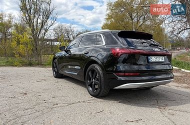 Внедорожник / Кроссовер Audi e-tron 2019 в Кременчуге