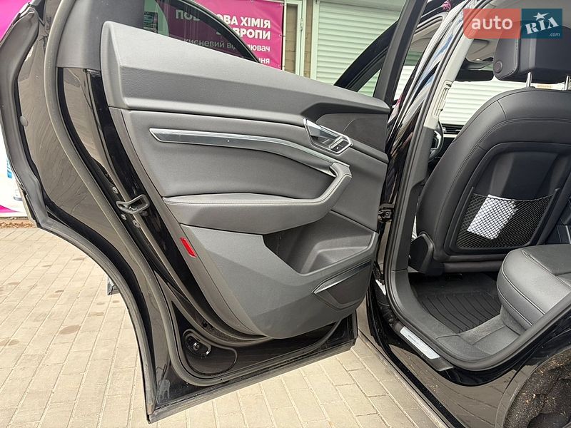 Внедорожник / Кроссовер Audi e-tron 2019 в Кременчуге