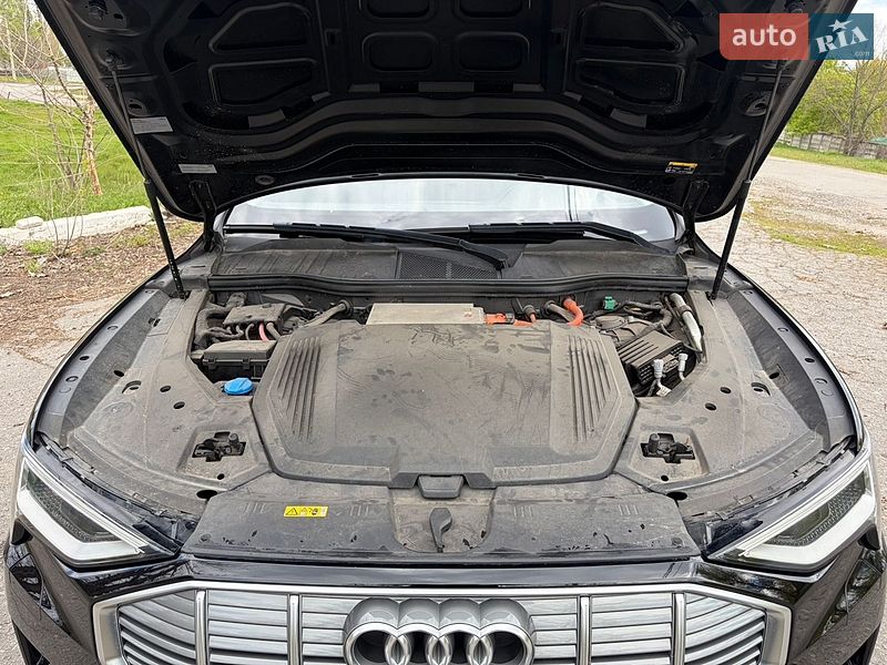 Внедорожник / Кроссовер Audi e-tron 2019 в Кременчуге