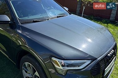 Внедорожник / Кроссовер Audi e-tron 2020 в Ивано-Франковске