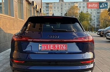 Внедорожник / Кроссовер Audi e-tron 2022 в Харькове