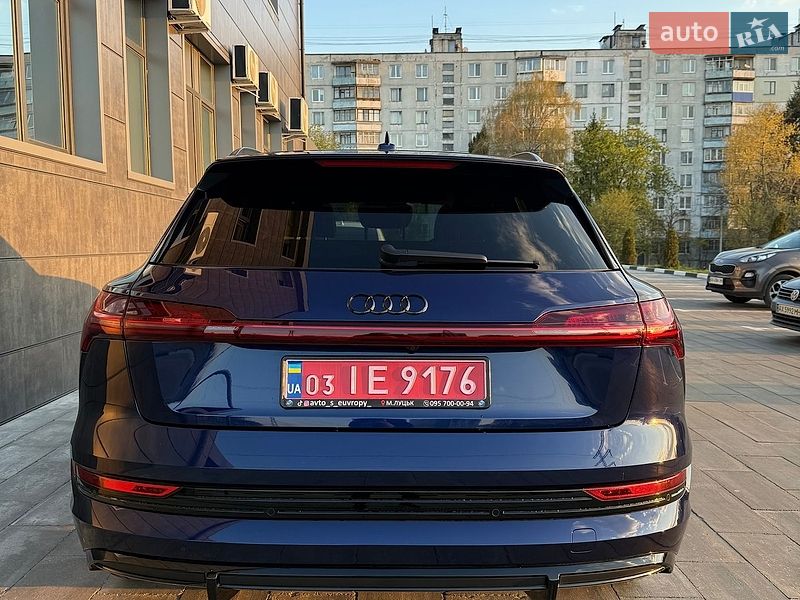 Внедорожник / Кроссовер Audi e-tron 2022 в Харькове