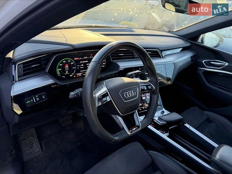 Внедорожник / Кроссовер Audi e-tron 2019 в Ровно
