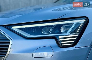 Внедорожник / Кроссовер Audi e-tron 2021 в Киеве фото 25 Внедорожник / Кроссовер Audi e-tron 2021 в Киеве