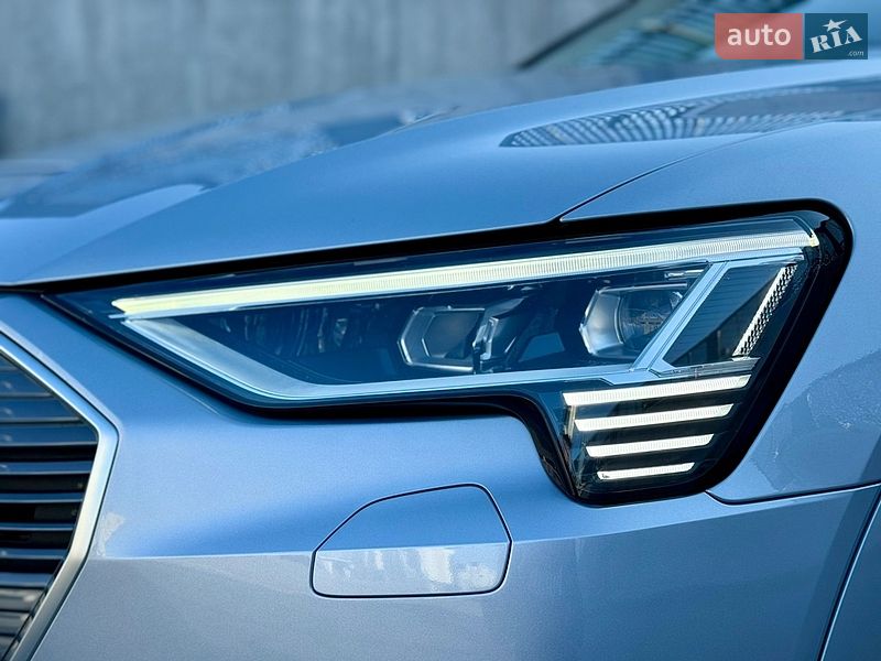 Внедорожник / Кроссовер Audi e-tron 2021 в Киеве фото 25 Внедорожник / Кроссовер Audi e-tron 2021 в Киеве